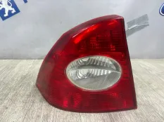 Задний фонарь задний левый FORD FOCUS 2006