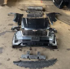 Ноускат на Cadillac Escalade T1XX  135794