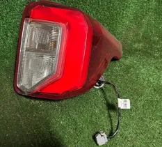 Фонарь задний правый Ford 135648