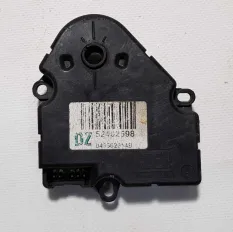 Моторчик заслонки отопителя GM 52402598 103468