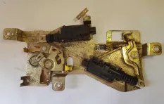 Механизм открывания крышки багажника Ford E 102192