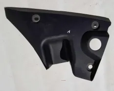 Накладка заднего фонаря левая Chevrolet Cam 104428