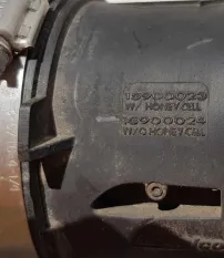 Датчик массового расхода воздуха Chevrolet  104357