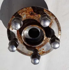 Ступица Chevrolet Camaro 2009-2015 13580685 104463