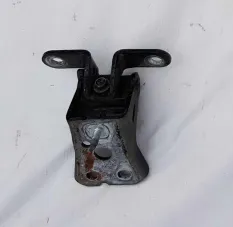 Дверная петля передняя правая верхняя Ford  106106