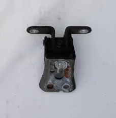 Дверная петля передняя левая верхняя Ford E 106109