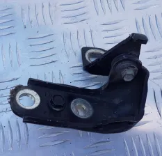 Дверная петля передняя левая верхняя Ford E 106694