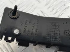 Кронштейн переднего бампера правый Ford Exp 106961