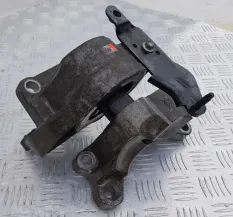 Опора АКПП верхняя  Ford Explorer 5 2011-20 105994