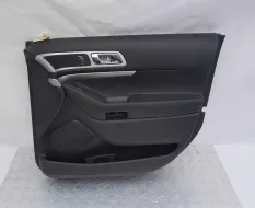 Обшивка двери передней правой Ford Explorer 107123