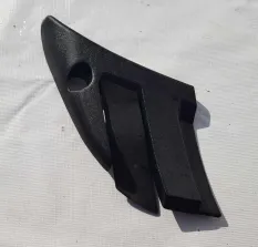 Боковая накладка панели жабо/планки стеклоо 107598