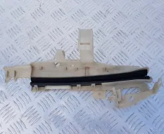 Кронштейн замка двери передней левой Ford E 106670