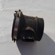 Датчик массового расхода воздуха/ДМРВ Chevr 107611