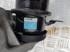 Опора ДВС передняя Ford Escape Hybrid 2007- 109129