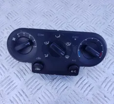 Панель климат-контроля Ford Maverick 2001-2 109826