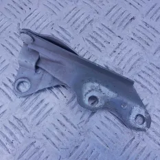 Петля капота левая Ford Escape 2007-2012 8L 109832
