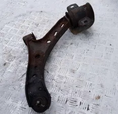 Рычаг подвески передний нижний правый Ford  112310