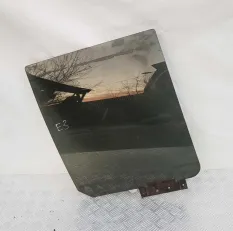 Стекло двери задней правой Ford Explorer 3  111750