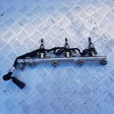 Топливная рампа правая (3.6L) Chevrolet Cam 110162