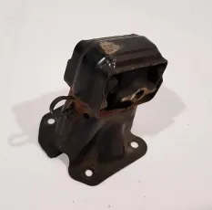 Опора ДВС левая Jeep Commander 2005-2010  5 112097