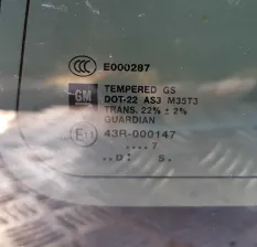 Стекло задней форточки правое Chevrolet Tah 111622