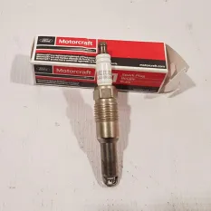 Свеча зажигания на ДВС 4.6L Ford Motorcraft 112470