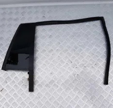 Стекло/Форточка двери задней правой с уплот 111816