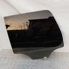 Стекло двери задней левой Cadilaac Escalade 111691