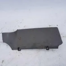 Пластик панели торпедо в колени пассажира C 117572