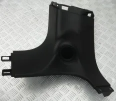 Обшивка стойки задняя правая Jeep Grand Che 115297