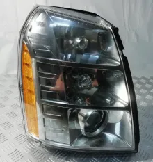 Фара передняя правая (с дефектом) Cadillac  115143