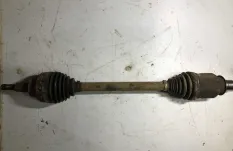 Привод (полуось) передн 124208