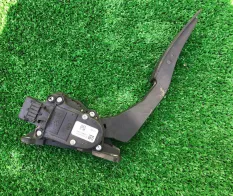 Педаль газа Chevrolet Express 200 125807