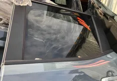 Стекло Задней левой две 124757