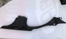 Накладка стойки порога  124630