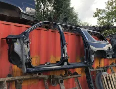 Четверть Cadillac Escalade (ESV) 20 127481