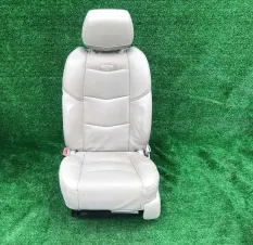 Сиденье водительское Cad 127517