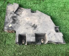 Нижний кронштейн перед 126905