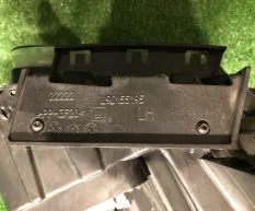 Кронштейн бампера левы 129262