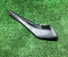 Накладка жабо правая Chev 130811