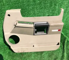 Обшивка пассажирская Hum 128280