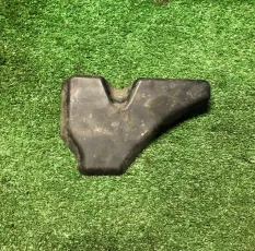 Брызговик лонжерона ле 131711