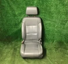 Сиденье водительское Che 131503