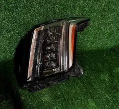 Фара передняя левая Cadill 132624