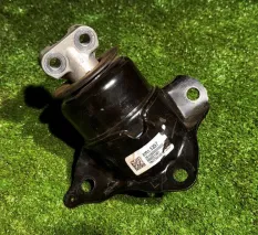 Опора ДВС левая LM2 (без о 134166