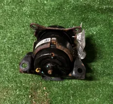 Опора ДВС правая Cadillac Esc 132689