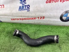 Патрубок интеркулера BMW 520d 2017 11618572859 G30 B47D20A