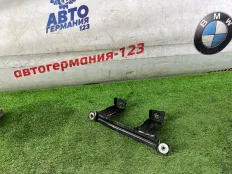 Кронштейн крыла BMW X5 2016 51647294551 F15 N57D30A, передний левый