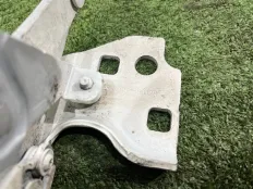 Петля капота Mercedes ML350 2012 A1668800128 W166 642.826, правая