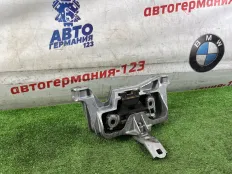Подушка двигателя Mercedes CLA45 2015 A2462402417 C117 133.980